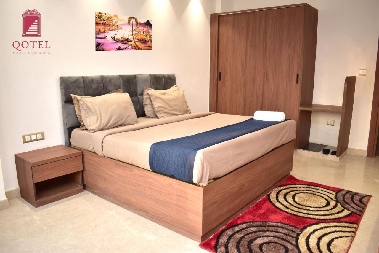 Qotel Hotel Signature Bnb-Ashok Vihar New Delhi Exteriör bild
